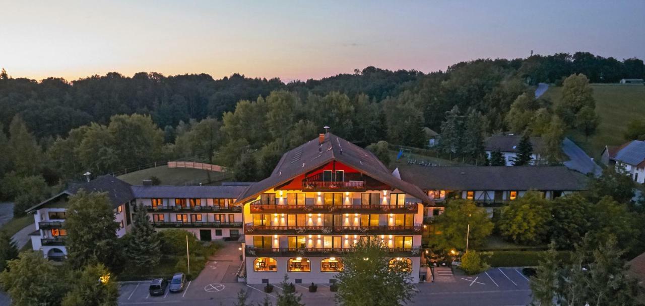 Wellnesshotel Zum Koch Ortenburg Zewnętrze zdjęcie